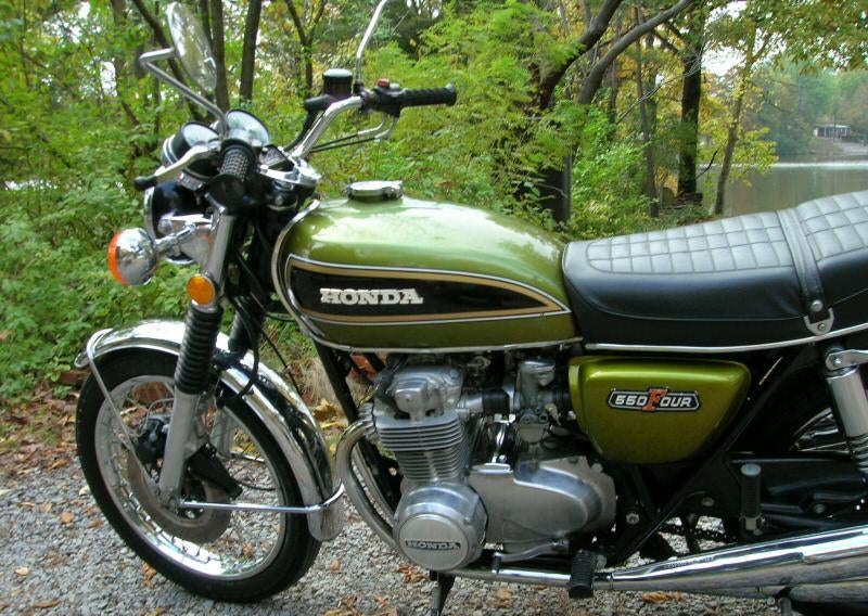 http://www.hondatwins.net/forums/attachments/19666d1354679347-cb550-side-cover-tumblr_m3j1pnzltd1qb70cio1_1280.jpg