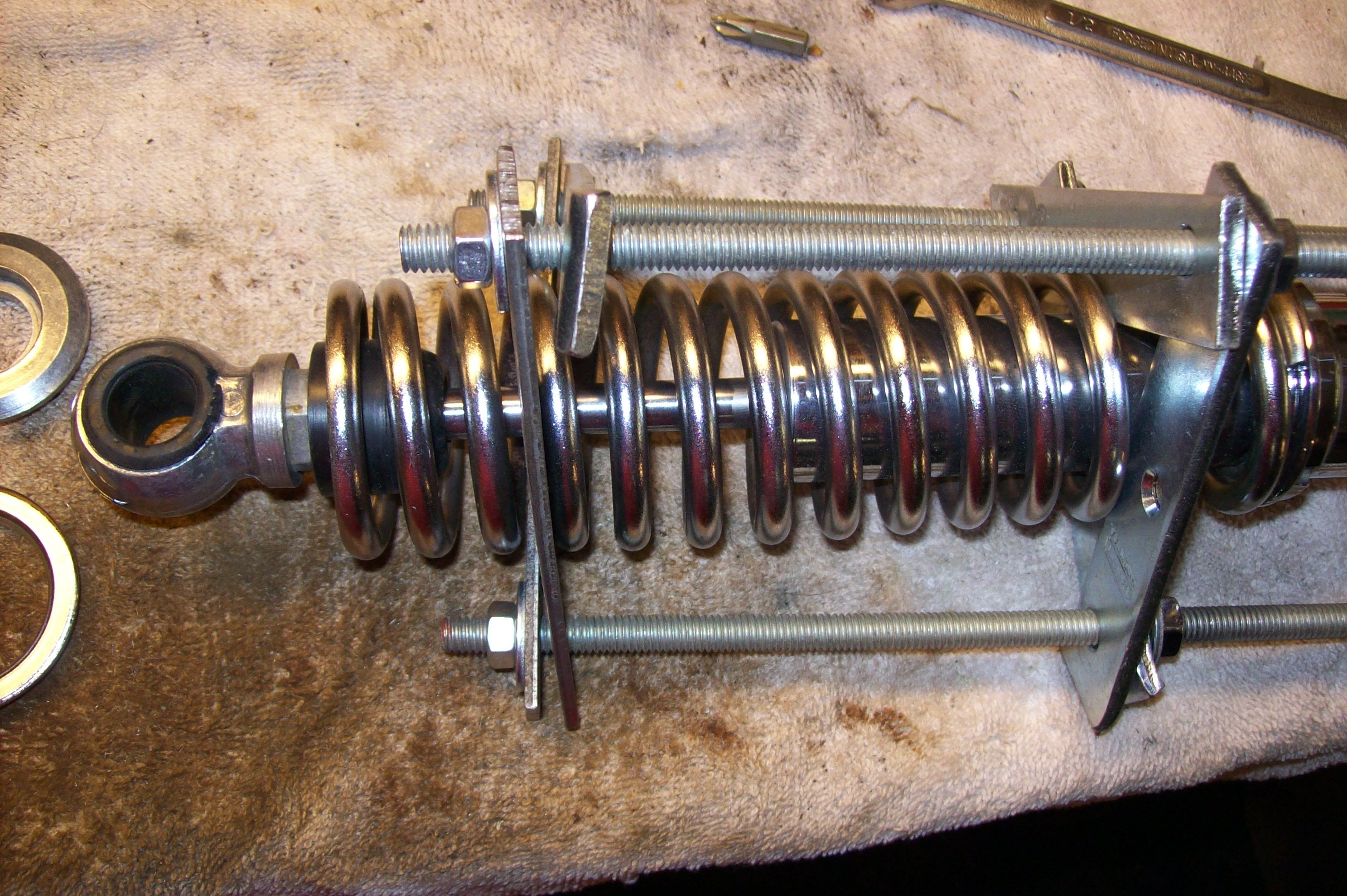 DIY Rear Shock Spring Compressor
